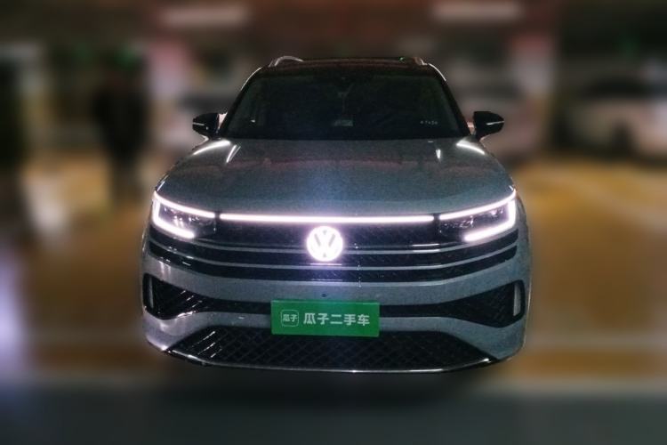 Used Volkswagen Tavendor 2023 380TSI All-Wheel Drive R-Line Journey Edition
