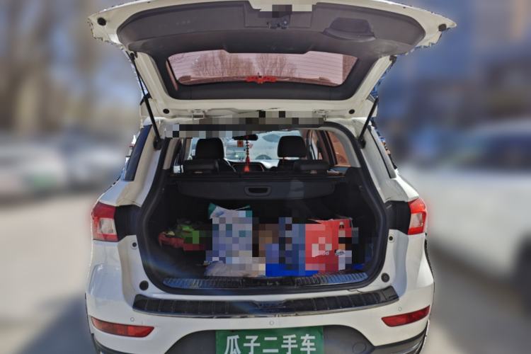 Used GAC Trumpchi GS4 2017 200T Manual Two-Wheel Drive Elite Edition Trunk