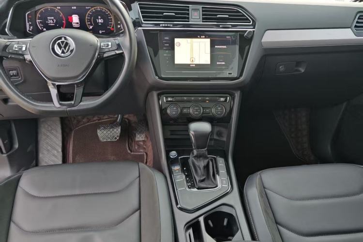 Used Volkswagen Tiguan L 2021 330TSI Automatic Two-Wheel Drive Smart Edition Interior 6