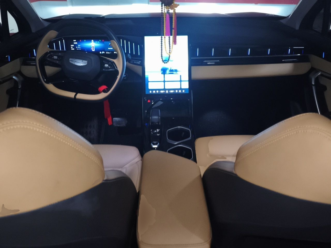 Geely Auto FX11 2023 1.5TD DCT Prestige Edition — снимка 9