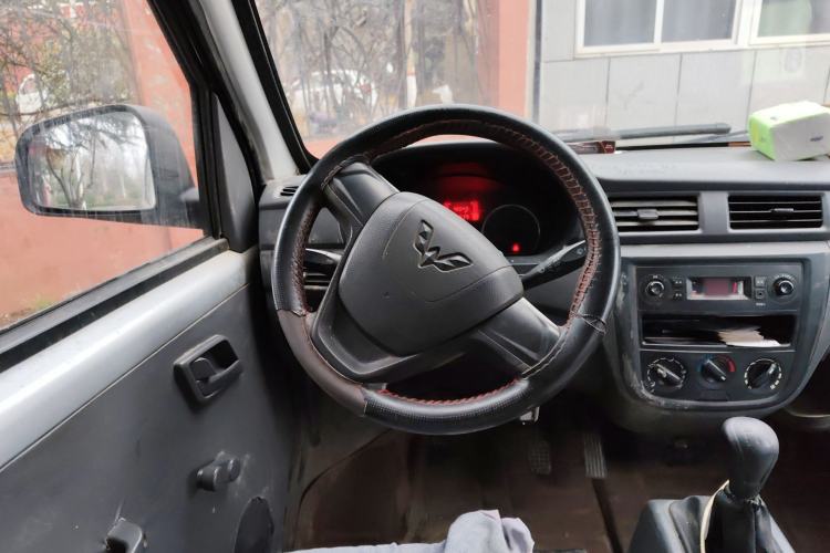Used Wuling Zhiguang 2015 1.2L S Practical Model LSI