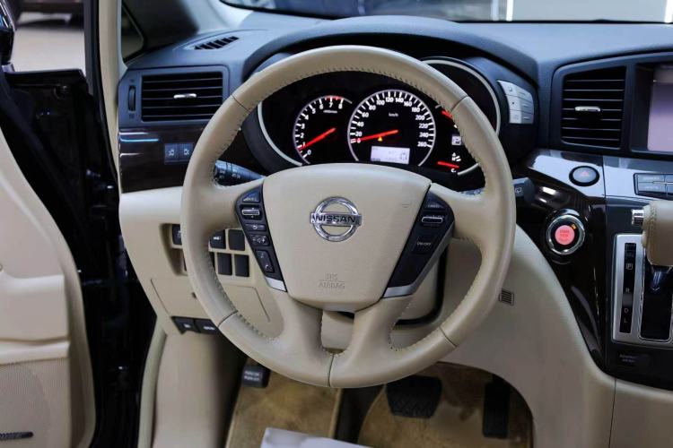 Used Nissan Quest 2015 3.5L SL
