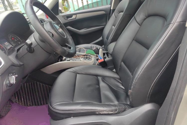 Used Audi Q5 2013 40 TFSI Ambition Left Front Seat