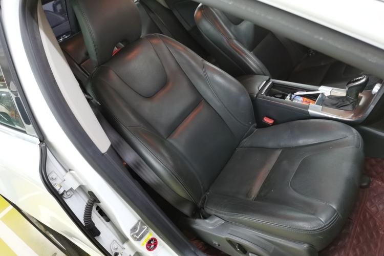 Used Volvo XC60 2017 T5 Smart Upgrade Edition