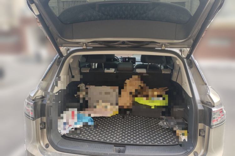 Used Volkswagen ID.6 CROZZ 2021 Long-Range PURE+ Edition Trunk