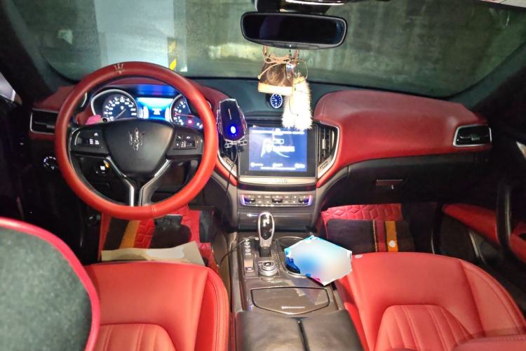 Used Maserati Ghibli 2017 3.0T Standard Edition Center Console