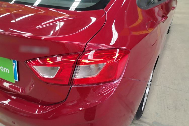 Used Chevrolet Cruze 2017 1.5L Automatic Pioneer Sunroof Edition
