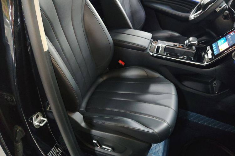 Used Roewe RX5 MAX 2021 Supreme Series 400TGI Automatic Smart Cabin Prestige Edition
