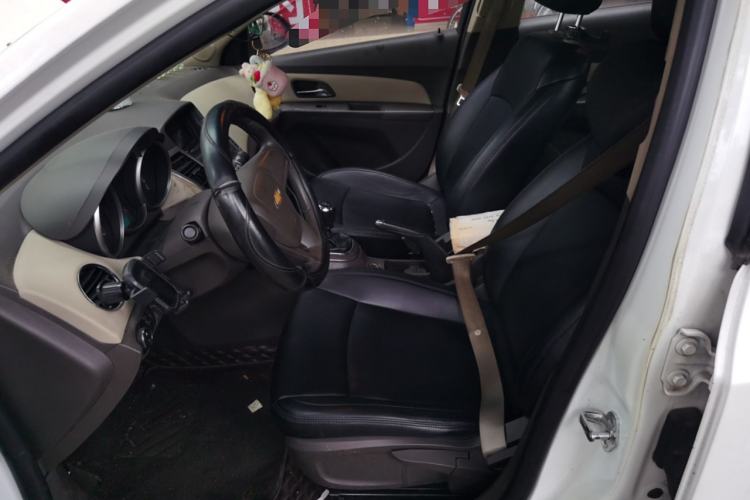 Used Chevrolet Cruze 2015 1.5L Manual Elite Edition Left Front Seat