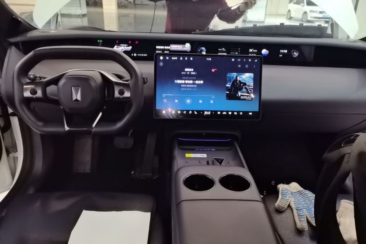 Used Avatr 06 2025 Ultra Pure Electric Edition Center Console