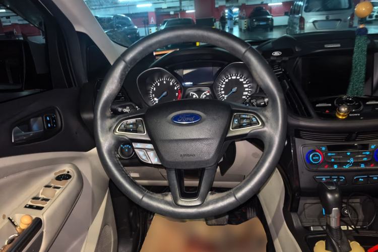 Used Ford Kuga 2017 EcoBoost 245 Four-Wheel Drive Titanium Edition Steering Wheel
