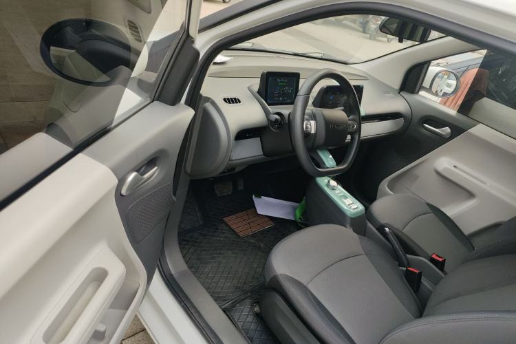 Used CHANGAN NEVO Lumin 2022 155 km – Refreshingly Sweet Edition Driver Seat