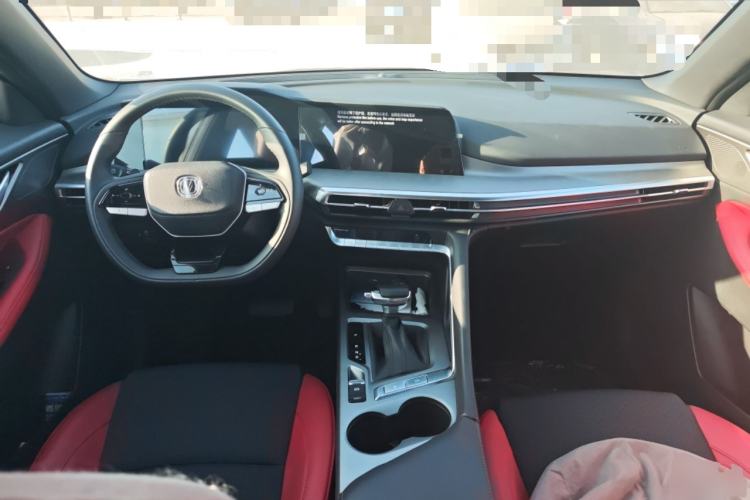 Used CHANGAN CS35PLUS 2023 Enjoy Edition 1.4T DCT Luxury Model Center Console