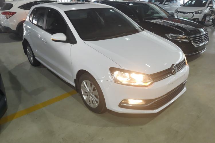 Used Volkswagen Polo 2016 1.6L Automatic Comfort Model
