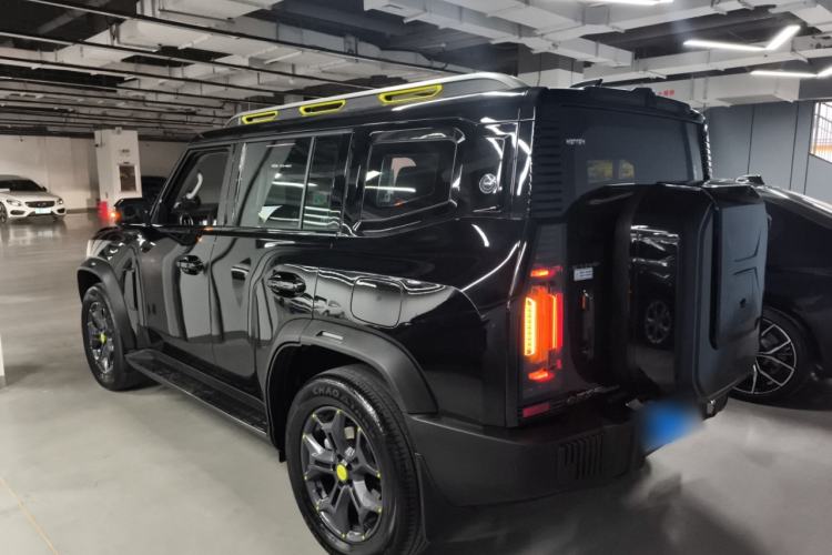 Used JETOUR Traveler 2023 2.0T All-Wheel-Drive Crosser Rear Left 45 Deg