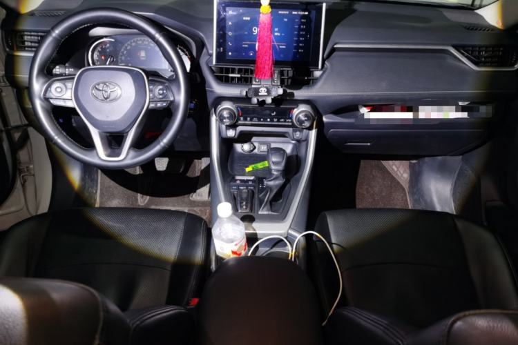 Used Toyota RAV4 2022 2.0L CVT Two-Wheel Drive Fashion Edition