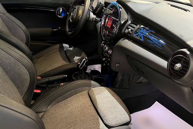 Used MINI MINI 2019 1.5T COOPER Classic Edition