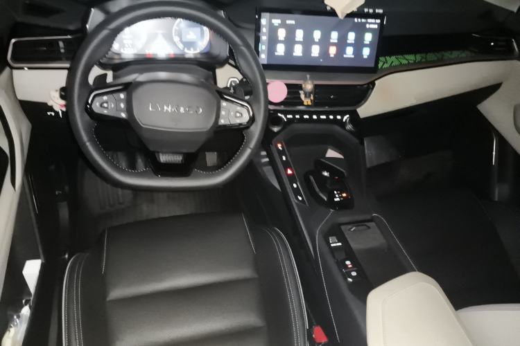 Used Lynk & Co 06 2023 Remix 1.5T Shero
