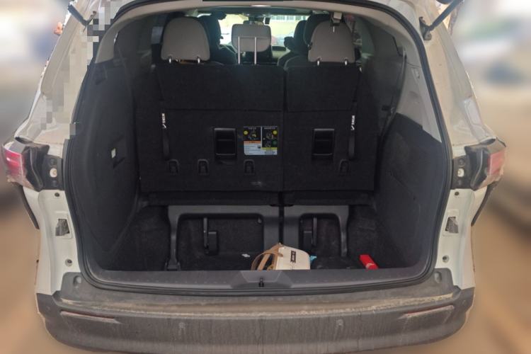 Used Toyota Sienna 2023 2.5L Hybrid Comfort Edition