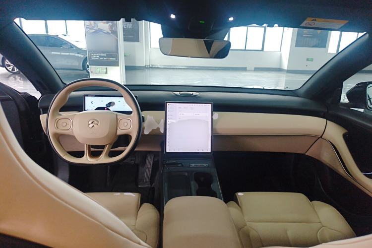 Used Nio ET5T 2024 75kWh Touring Center Console