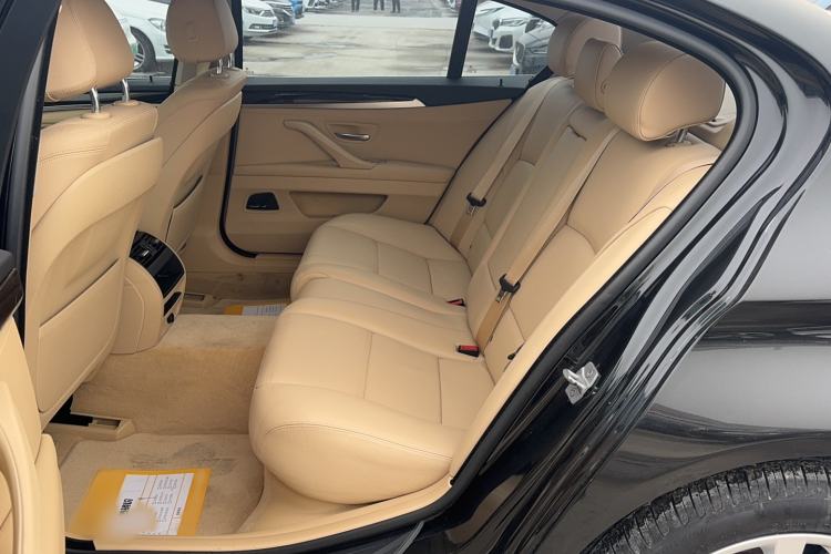 Used BMW 5 Series 2014 528Li Leading Model
