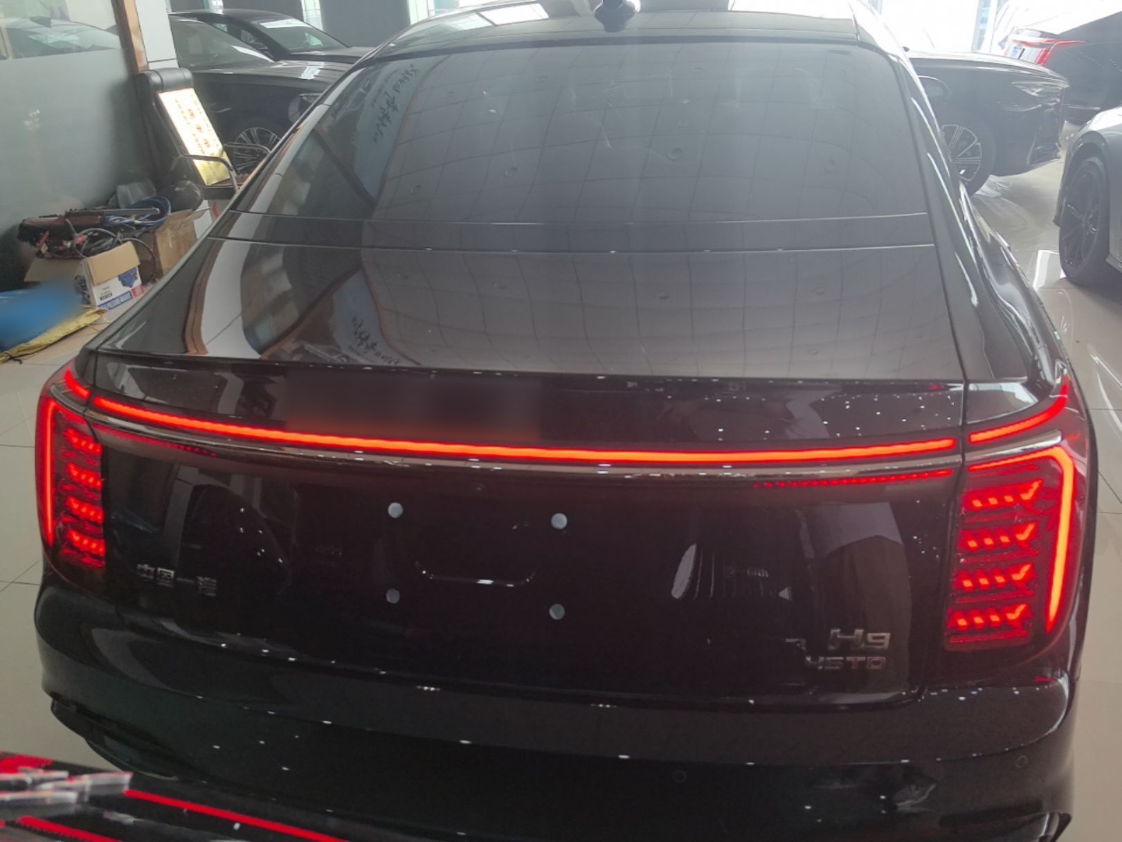 Hongqi H9 2024 2.0T Qichang Private Enjoyment Luxury Edition — снимка 5