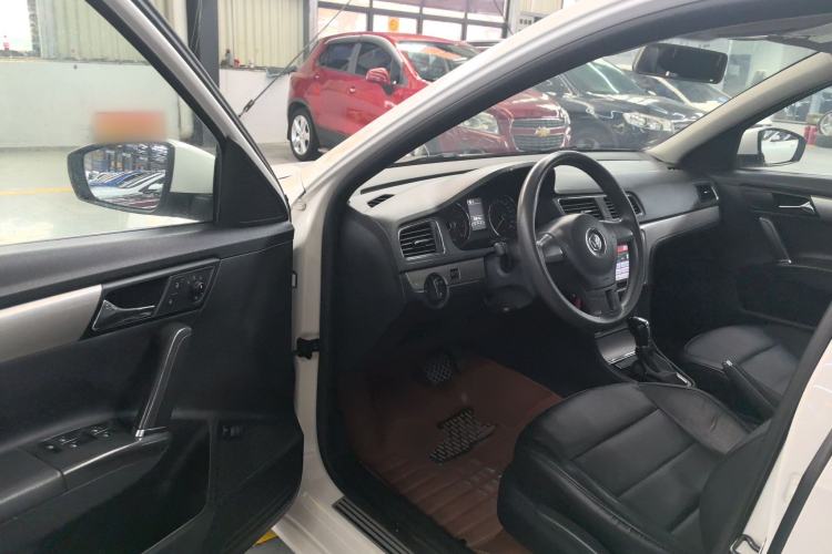 Used Volkswagen Lavida 2013 Revised Version 1.4 TSI DSG Comfort Edition
