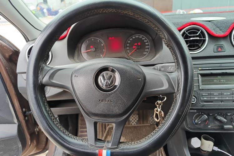 Used Volkswagen Jetta 2017 1.5L Manual Fashion Edition Steering Wheel