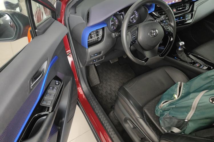 Used Toyota IZOA 2018 2.0L Yichi Edition China V Standard