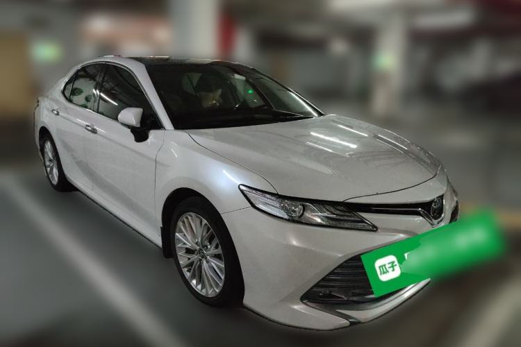 Used Toyota Camry 2019 2.5G Luxury Edition China VI Standard Front Right 45 Deg
