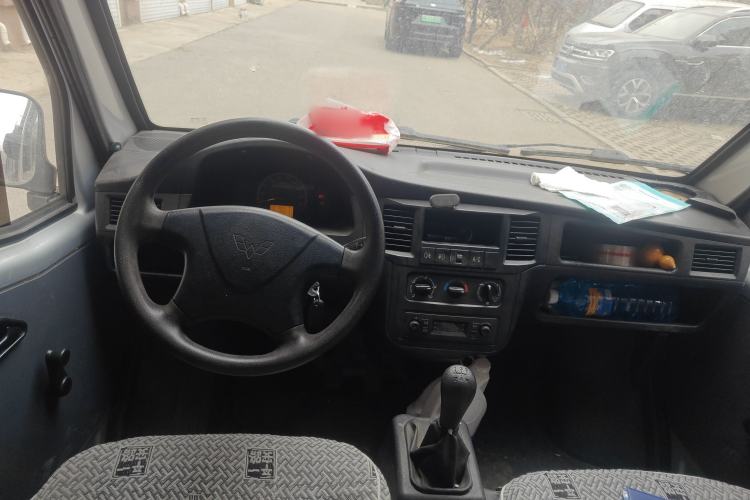 Used Wuling Zhiguang 2015 1.2L Practical LS-I Model
