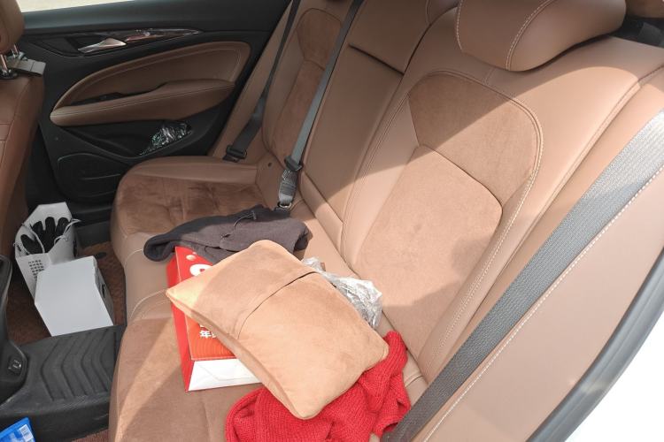 Used Buick Regal 2022 552T Smart Edition Interior 4