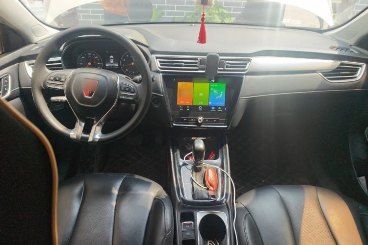 Used Roewe i5 2019 1.5L Automatic 4G Connected Langhao Edition Center Console