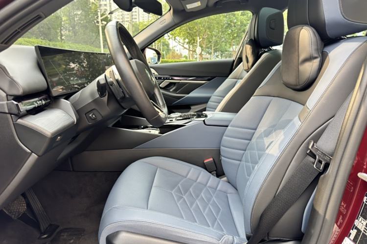 Used BMW 5 Series 2024 530Li Luxury Edition M Sport Package