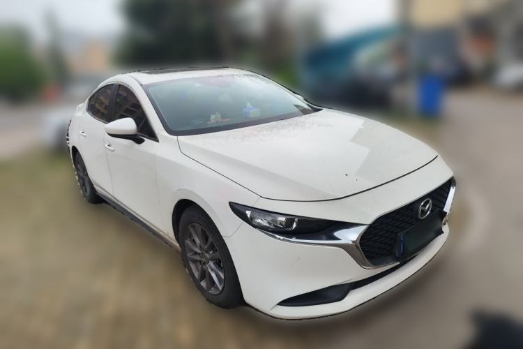 Used Mazda 3 Axela 2020 1.5L Automatic Luxury Version