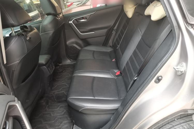 Used Toyota RAV4 2020 Dual-Engine 2.5L E-CVT 4x4 Elite PLUS Edition
