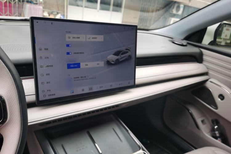 Used Geely Galaxy 8 2025 130km EM-i Deluxe Edition Audio And AC Panel