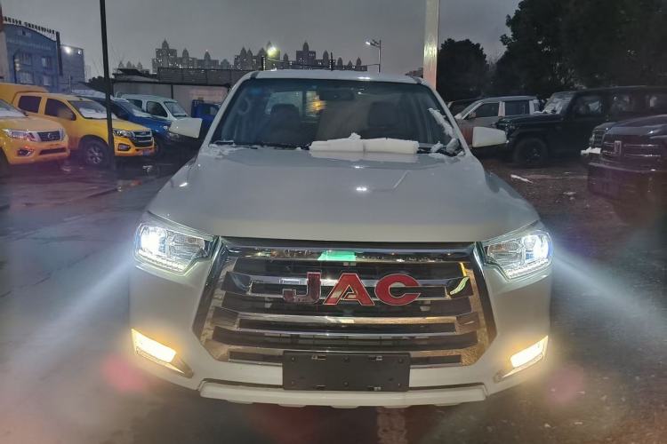 Used JAC T8 2018 2.0T Diesel Two-Wheel Drive Prestige Version Big Double HFC4DB2-1D1
