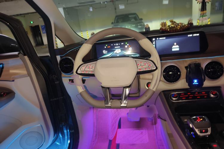 Used FORTHING Yacht 2022 1.5T DCT Chasing-the-Waves Edition