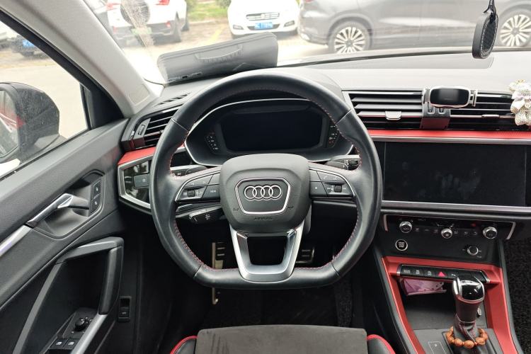 Used Audi Q3 2021 40 TFSI Fashion Dynamic Model
