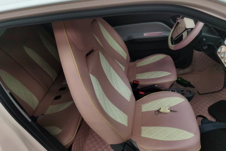 Used Wuling Hongguang MINIEV 2021 Macaron Fashion Edition Lithium-Ion Battery Right Front Seat