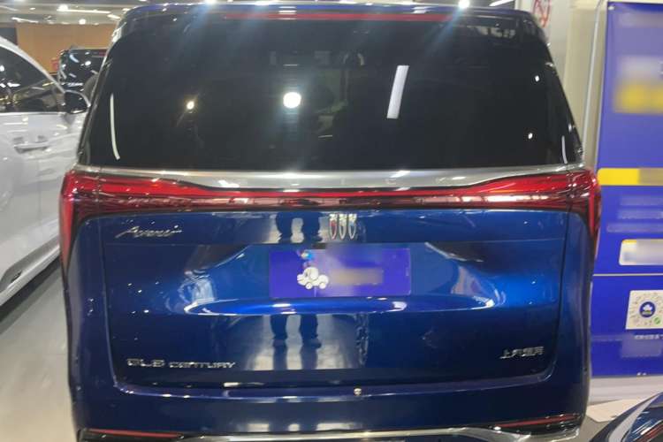 Used Buick Century 2023 2.0T Six-Seater Yinshi Edition
