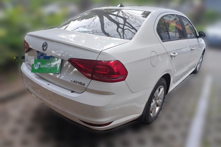 Used Volkswagen Lavida 2015 1.6L Automatic Fashion Edition
