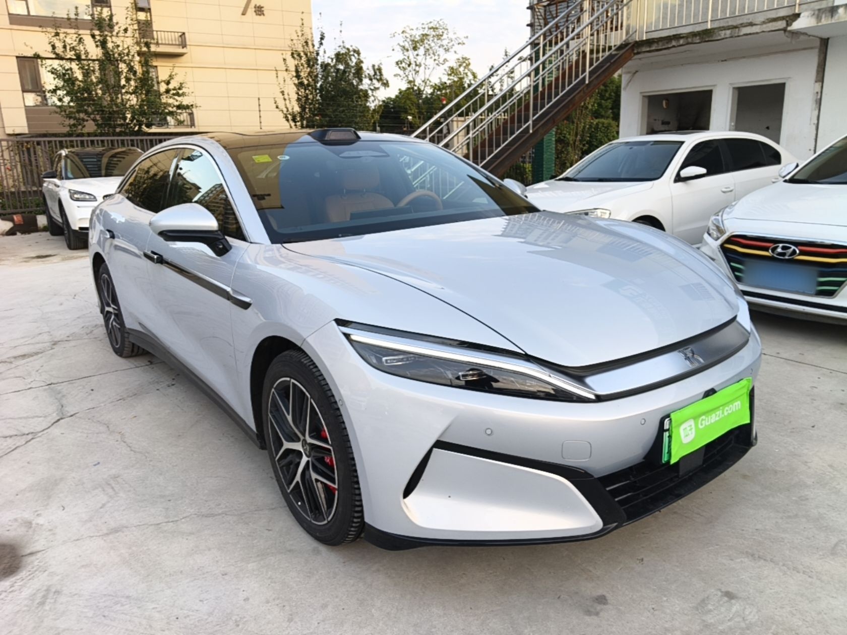 BYD Han L 2025 EV Four-Wheel Drive LiDAR Flagship Model — снимка 3