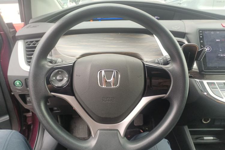 Used Honda Jade 2017 1.8L automatic Comfort version 5 seats Steering Wheel