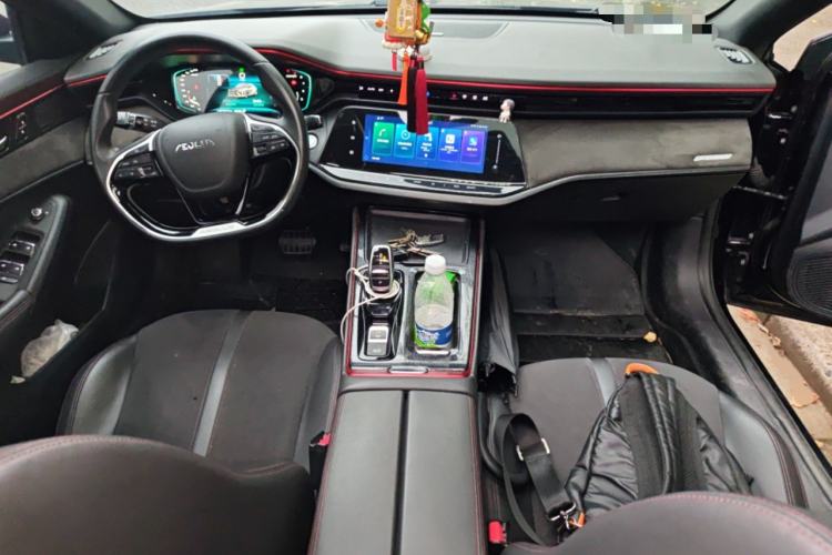 Used Dongfeng Aeolus Yixuan MAX 2021 1.5T Dark Night Sharp Edition Center Console