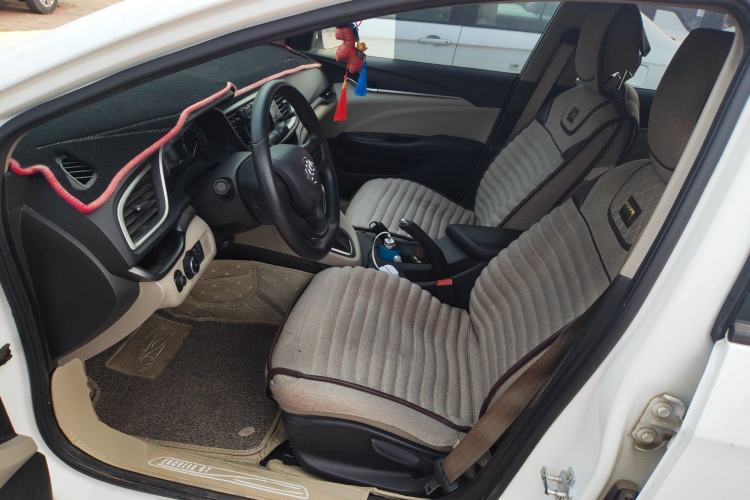 Used Buick GT 2015 15N Automatic Elite Version Left Front Seat