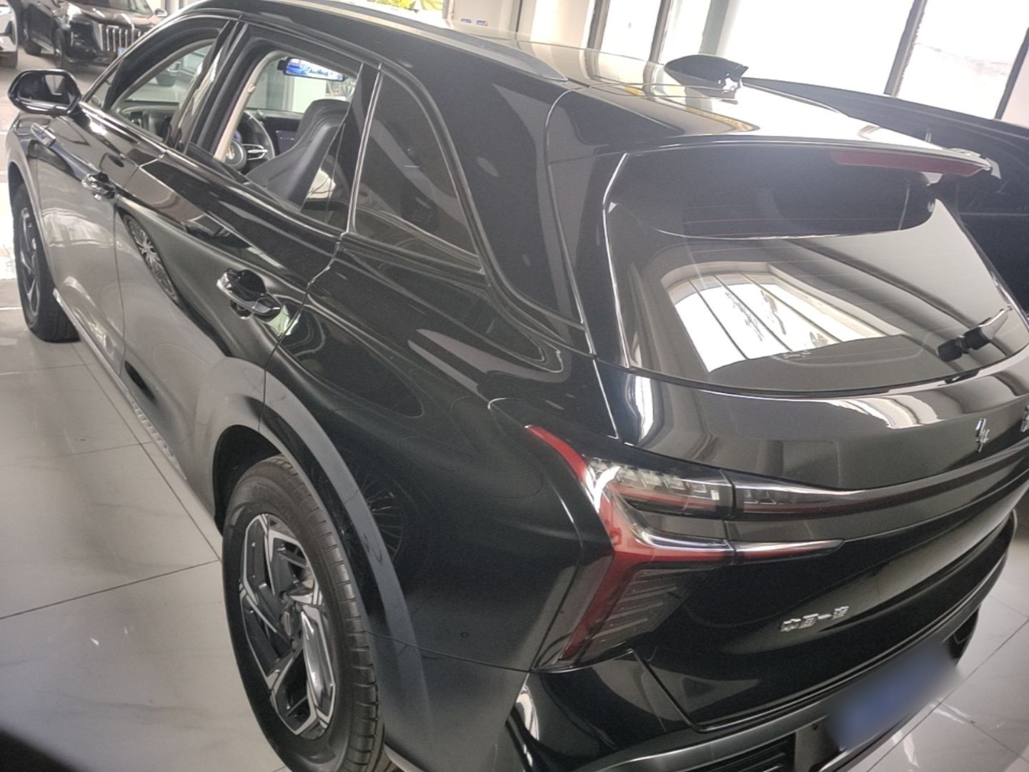 Hongqi HS3 2023 1.5T Two-Wheel Drive Shanwei Edition — снимка 4