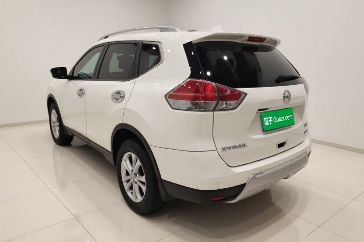 Used Nissan X-Trail 2015 2.0L CVT Comfort MAX Edition 2WD
