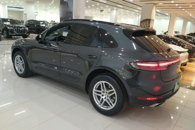 Used Porsche Macan 2021 Macan 2.0T
